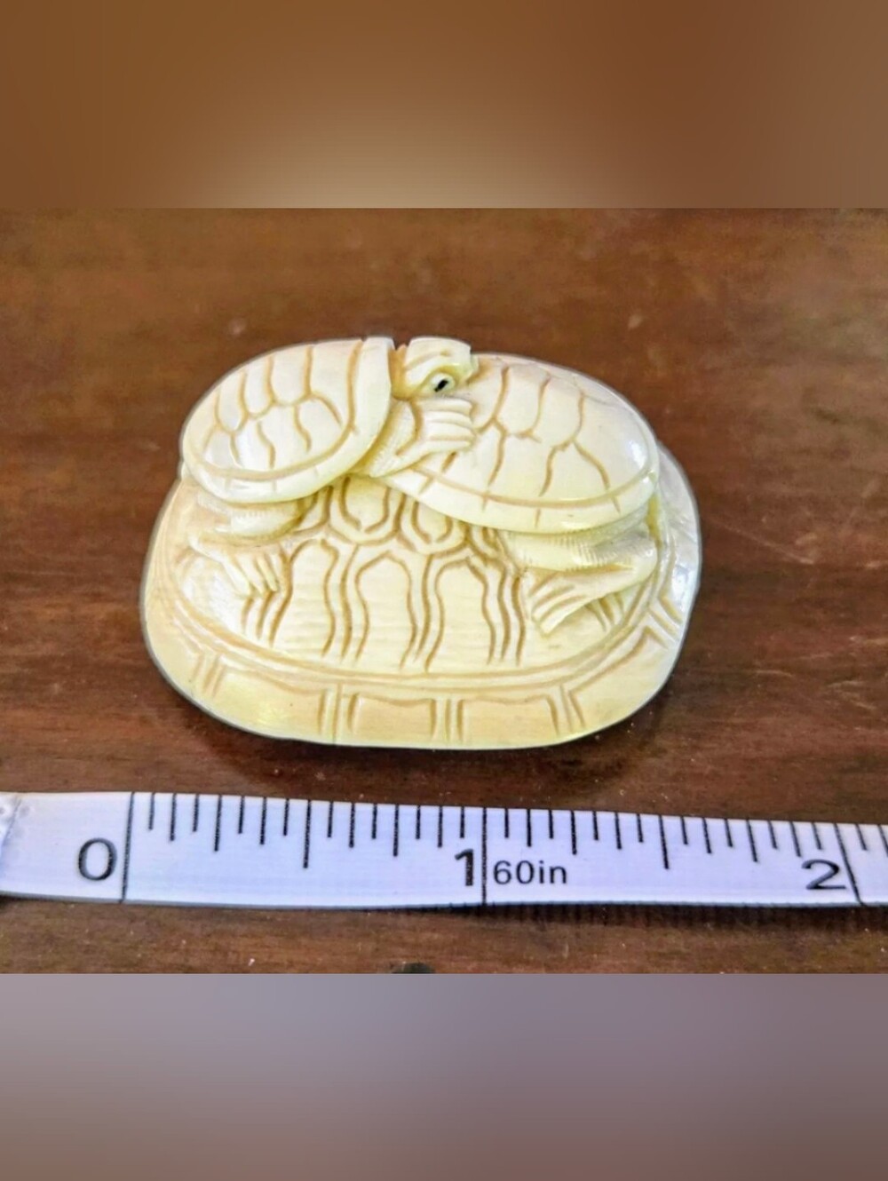 Vintage Handcarved Japanese Netsuke Turtles On Top Figurine